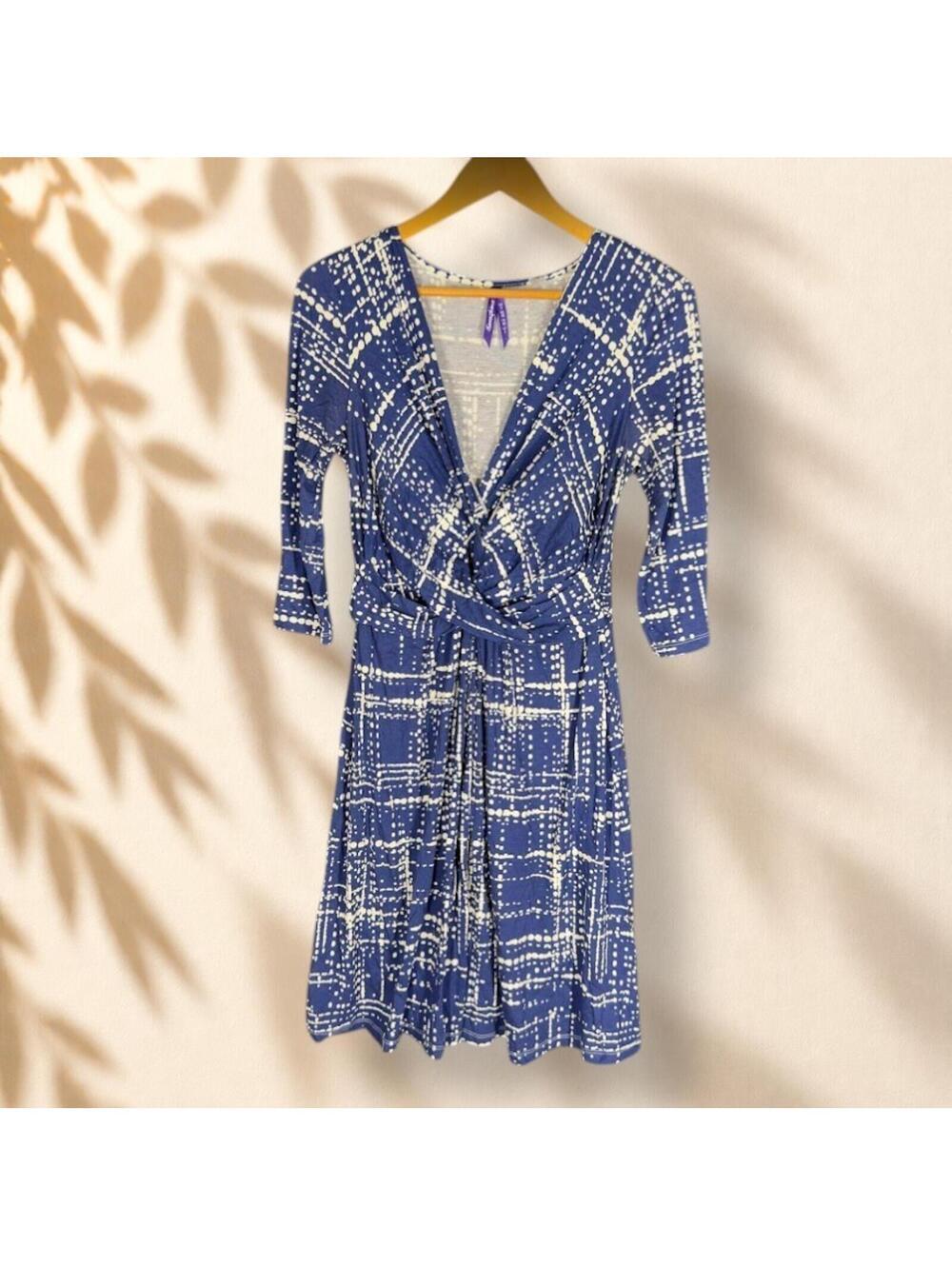 Seraphine Dress Women 4 Blue Geometric Sheath Midi V-Neck 3/4 Sleeve Casual
